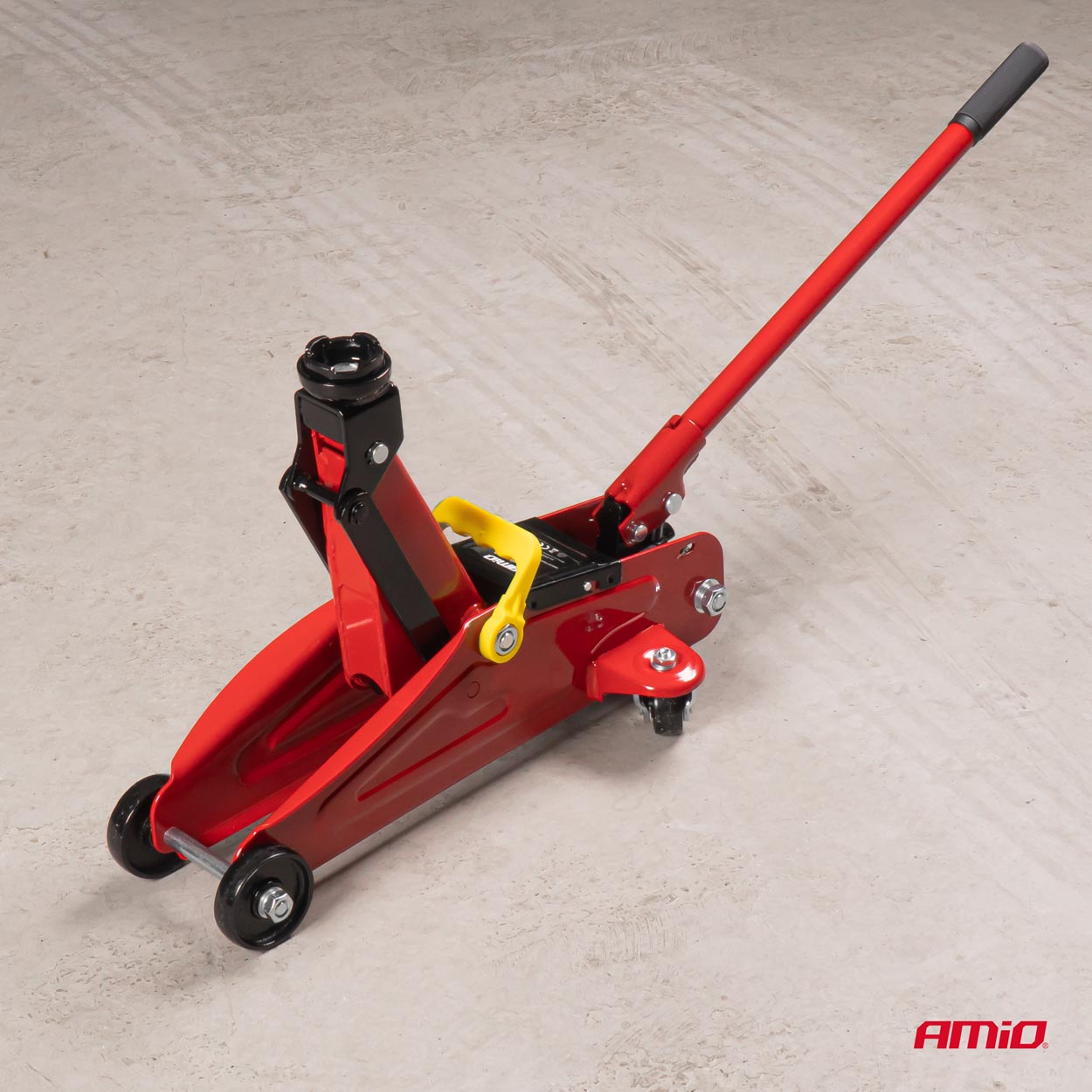 Hydraulický zvedák z předního pohledu