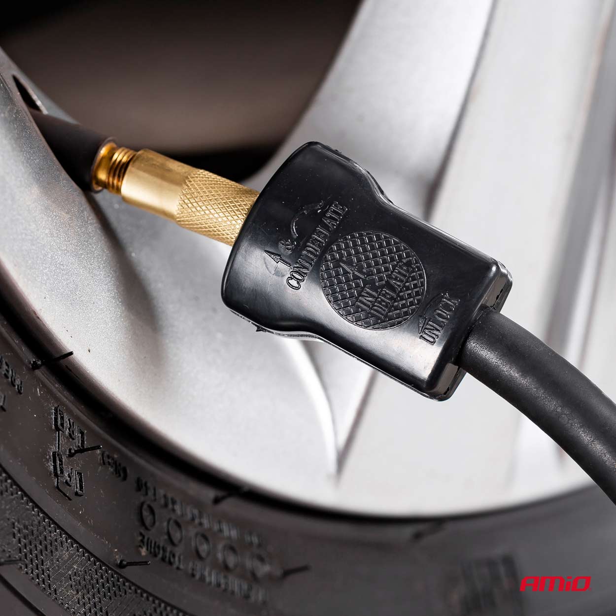 12V auto kompresor z bočního pohledu