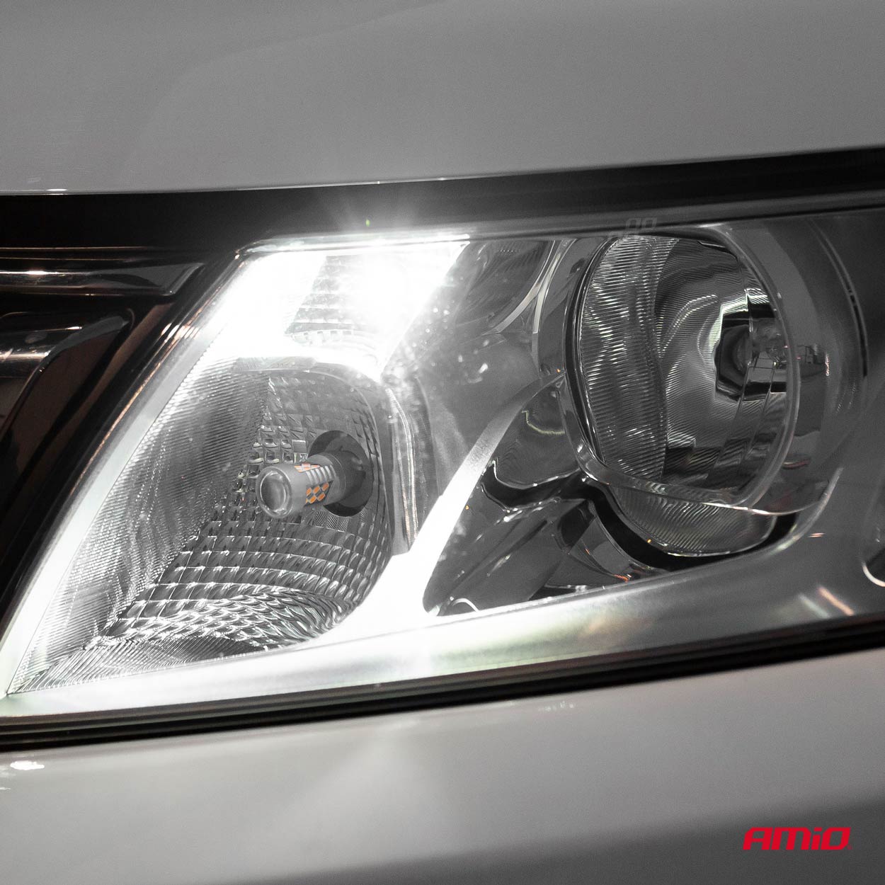 Hvid CANBUS LED-pære til 12/24 V
