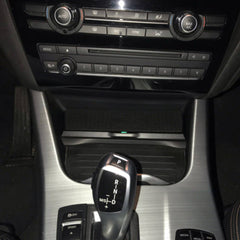 BMW X3 / X4 2014-2017 Bezdrátová nabíječka telefonu s rychlým nabíjením 10 W 