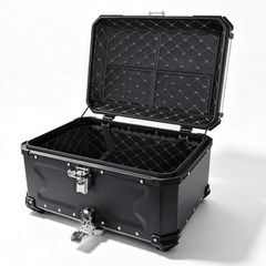 Motocyklový topcase 45 l – vodotěsný úložný box s montážní deskou 