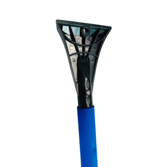Modrá škrabka na led se smetáčkem na sníh do auta – 82 cm 