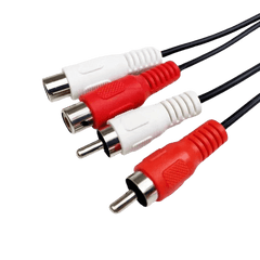 Prodlužovací RCA kabel – 1 metr (červený/bílý, samec na samici) s červenými a bílými konektory, ideální pro audio připojení.